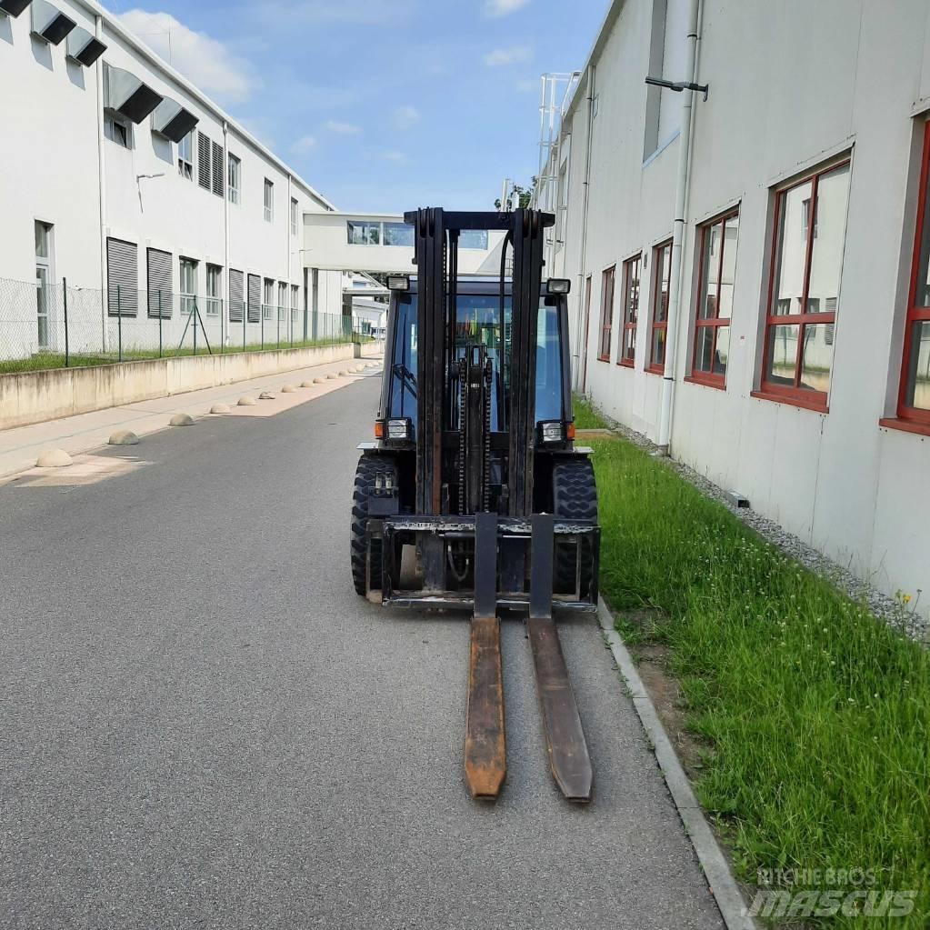 Manitou MSI 35 Maastotrukit