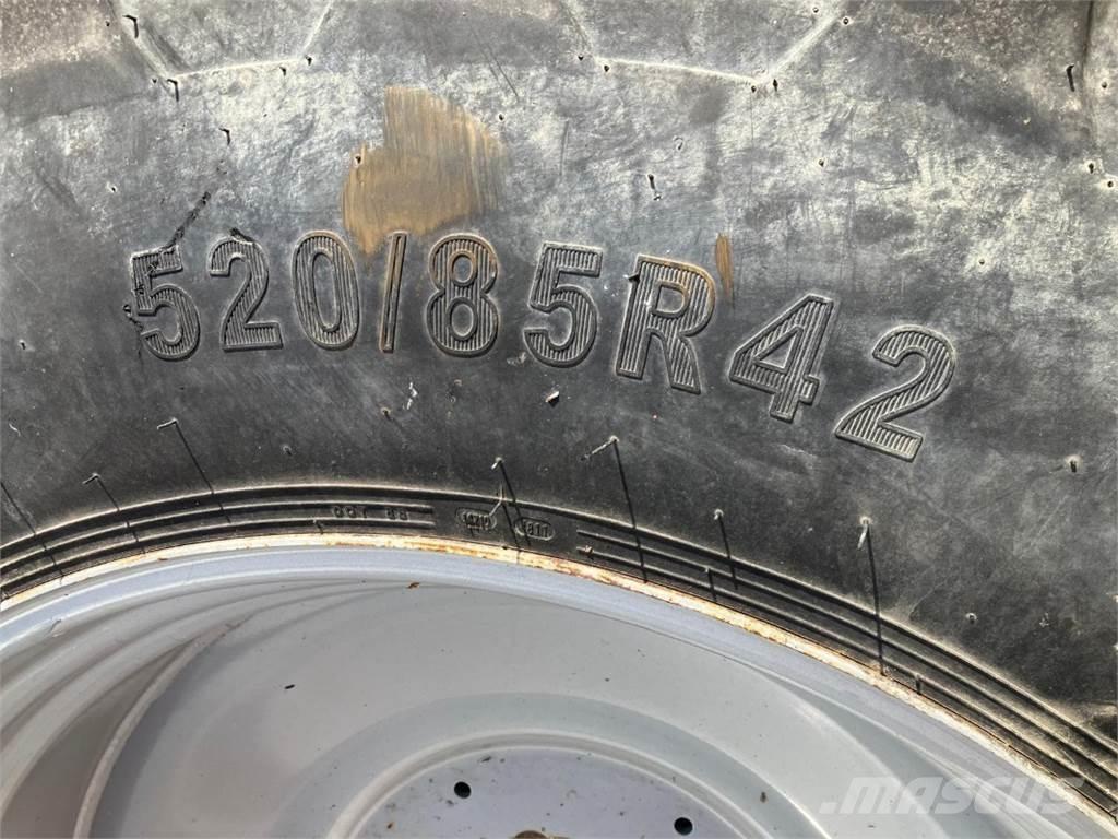 Petlas 520/85R42 Muut maatalouskoneet
