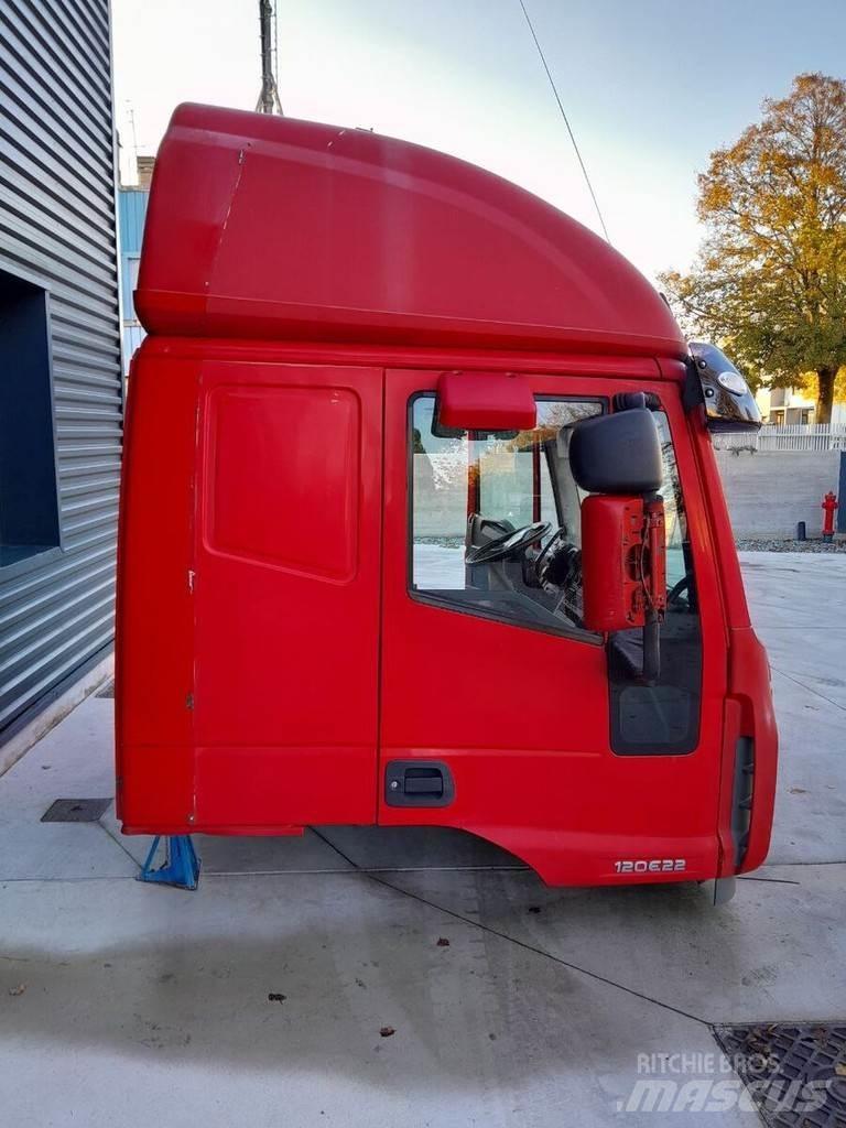 Iveco Eurocargo Ohjaamot ja sisustat