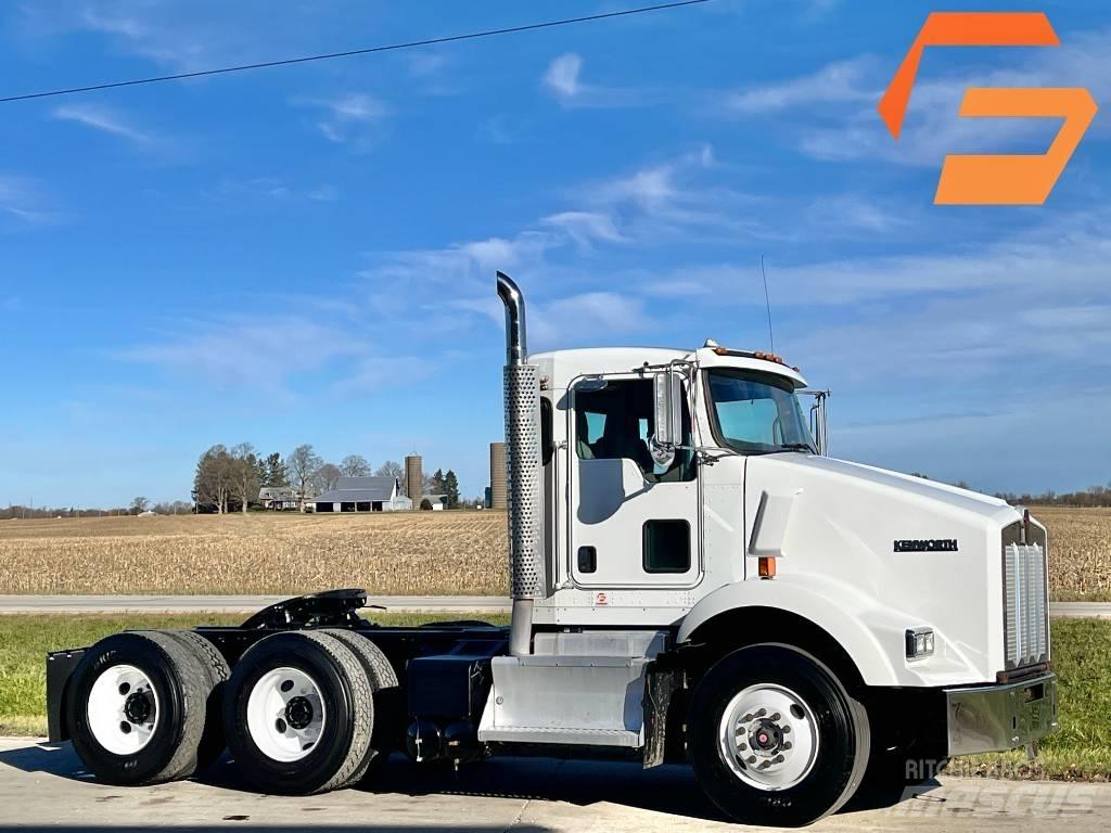 Kenworth T 800 Vetopöytäautot