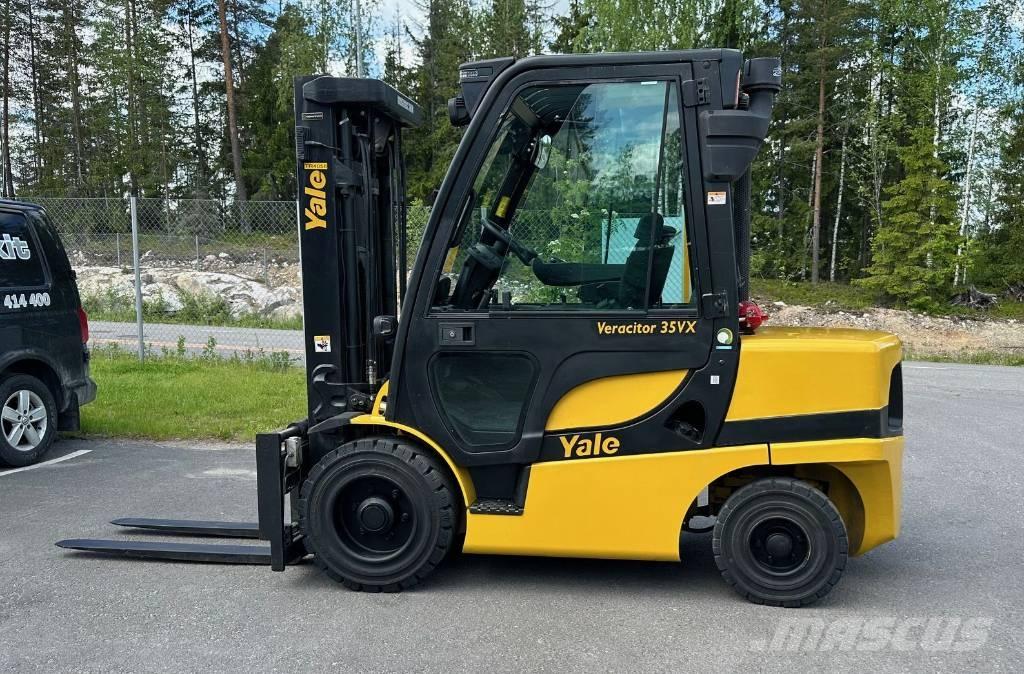 Yale GDP 35 VX Dieseltrukit