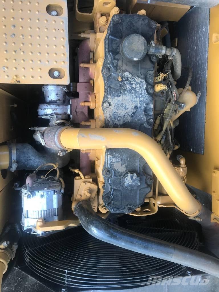 CAT 325 D L Telakaivukoneet