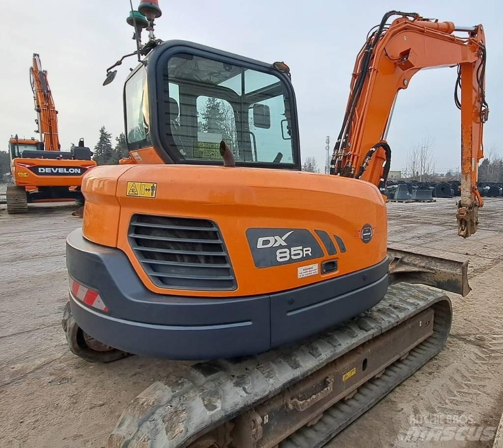 Doosan DX 85 R-3 Midikaivukoneet 7t - 12t