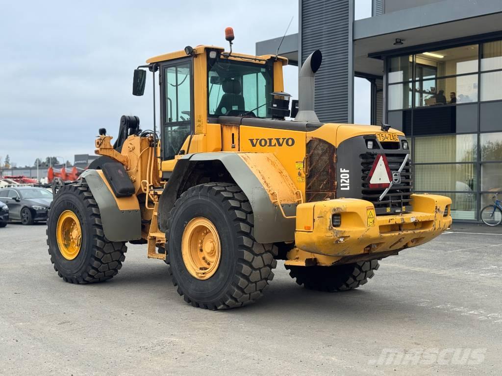 Volvo L 120 F Pyöräkuormaajat