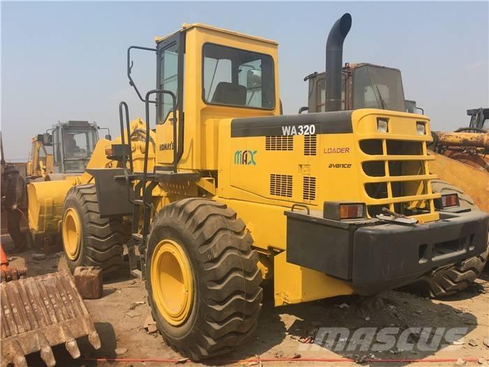 Komatsu WA 320-3 Pyöräkuormaajat