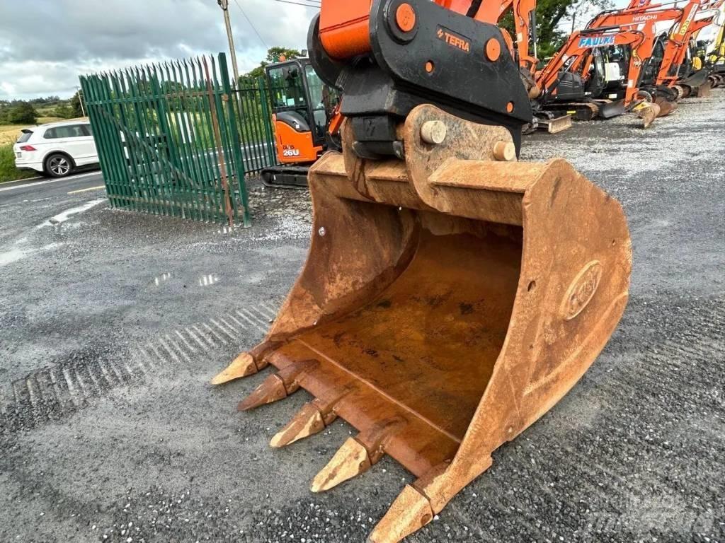 Hitachi ZX 350 LC-6 Telakaivukoneet