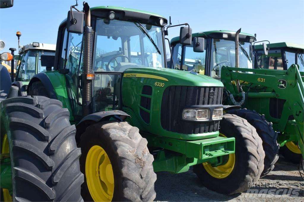 John Deere 6330 Traktorit