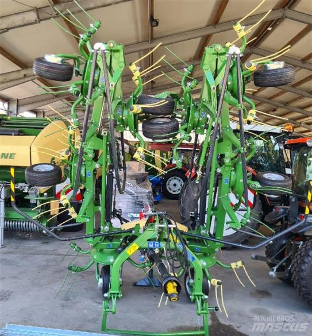 Krone VENDRO 900 Pöyhimet ja haravat