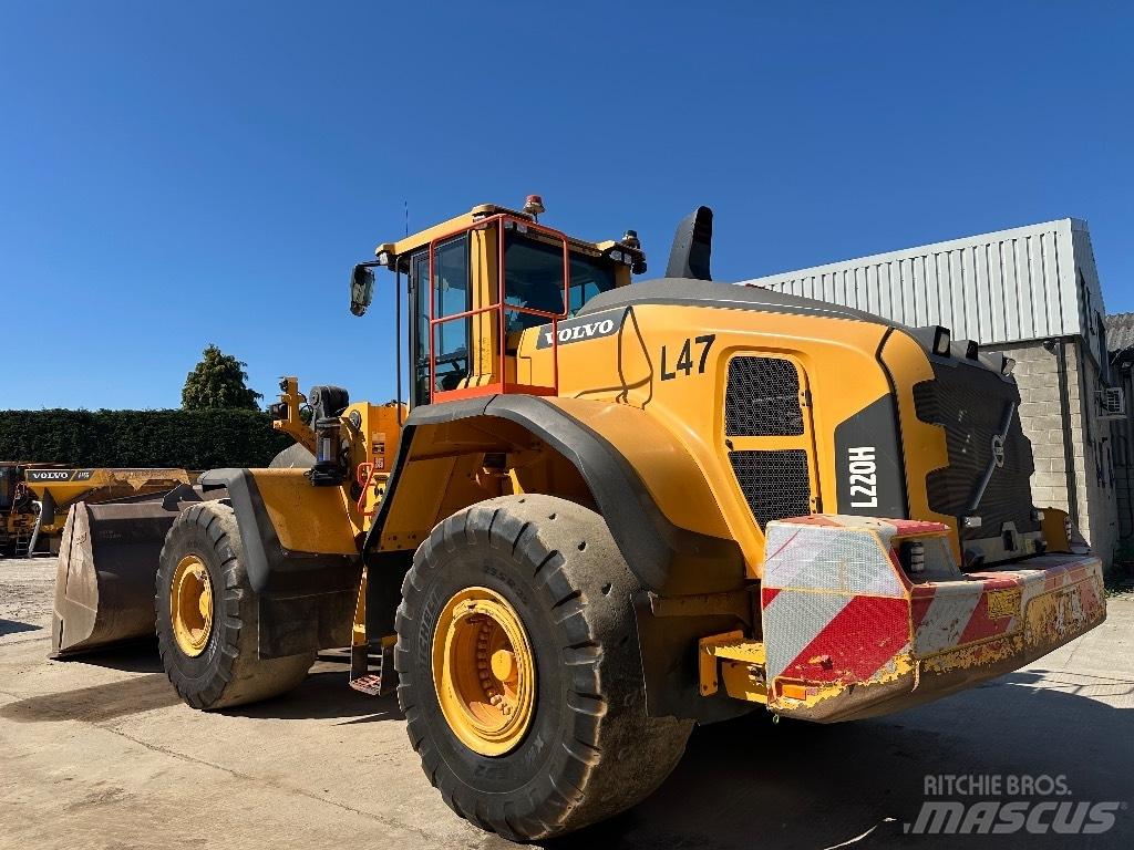 Volvo L 220 H Pyöräkuormaajat