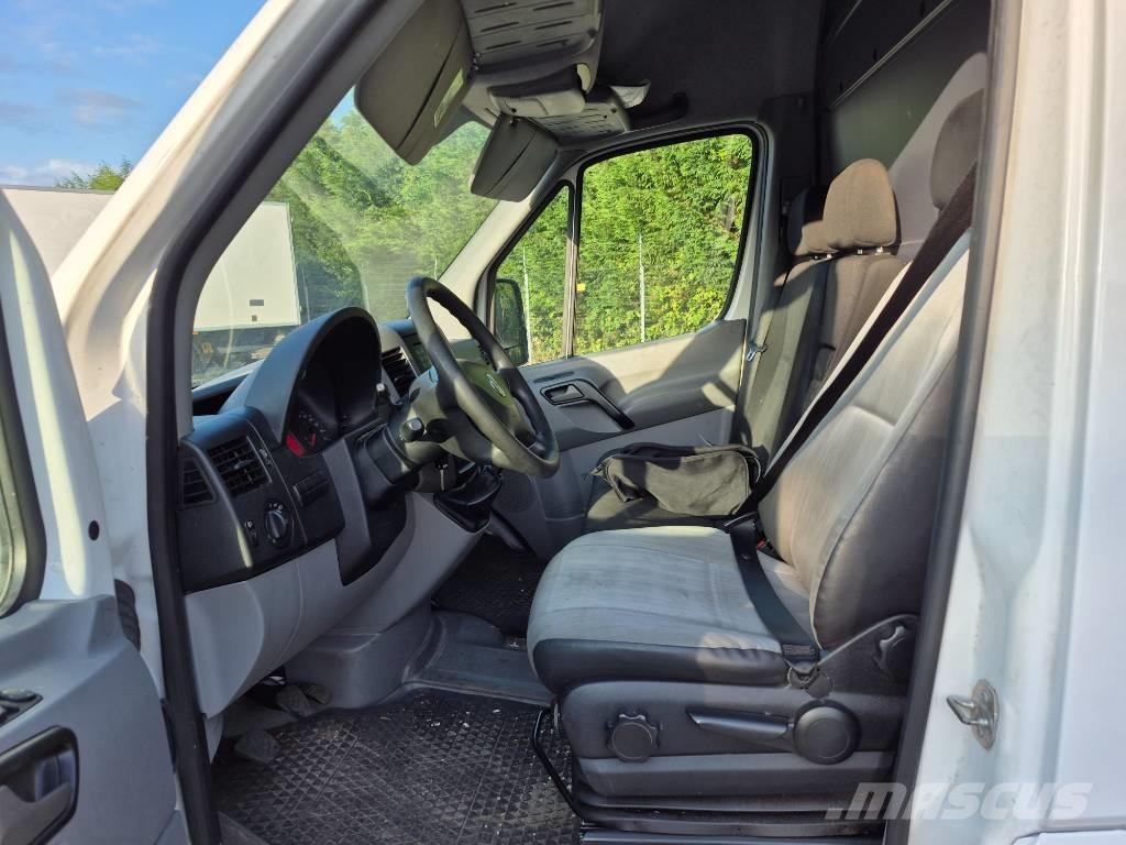 Volkswagen Crafter Pakettiautot