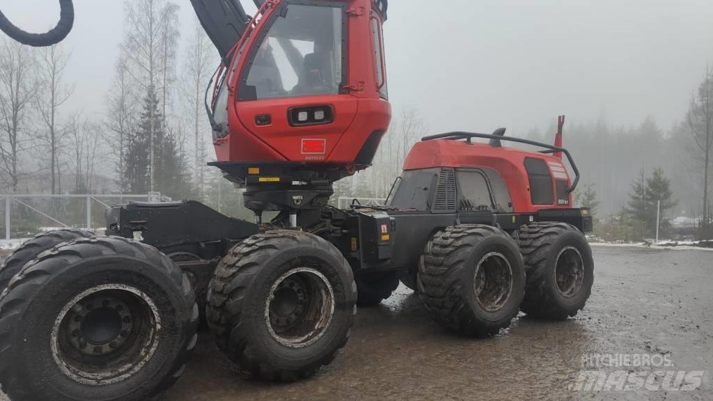 Komatsu 931XC Harvesterit