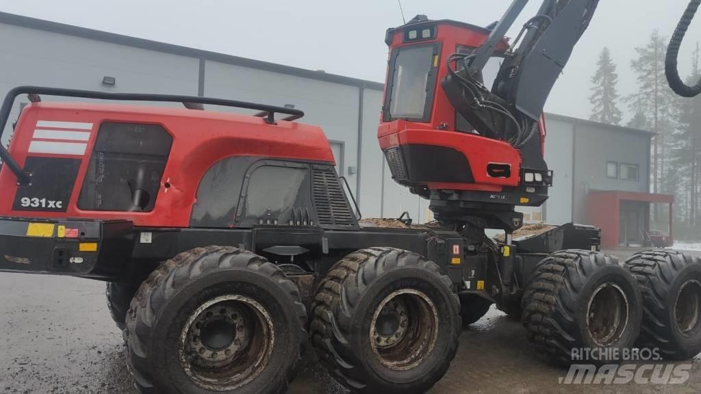 Komatsu 931XC Harvesterit