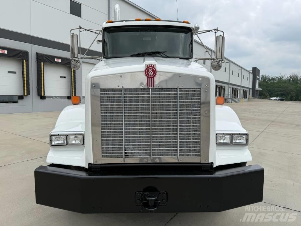 Kenworth T 800 Vetopöytäautot