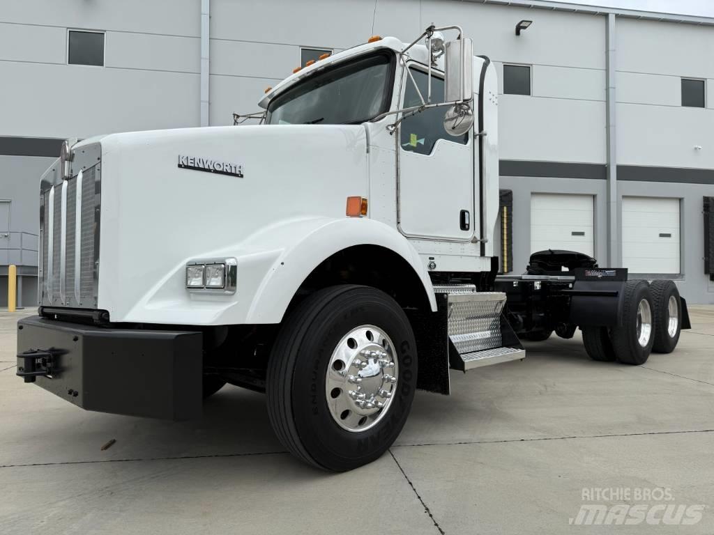 Kenworth T 800 Vetopöytäautot