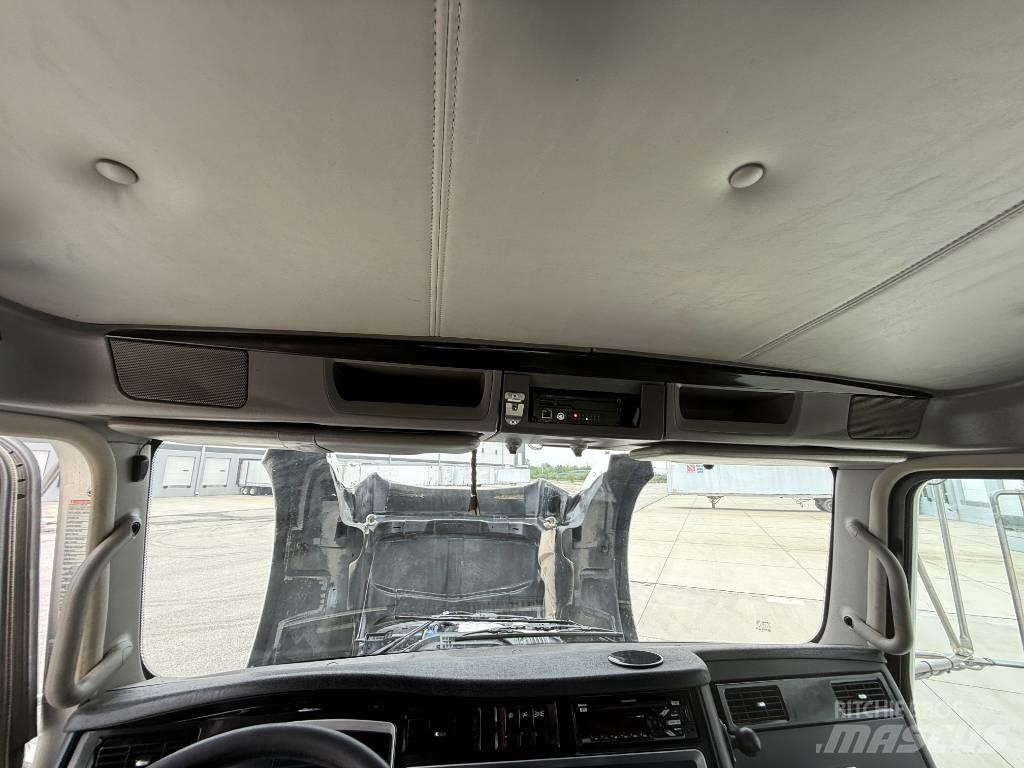 Kenworth T 800 Vetopöytäautot