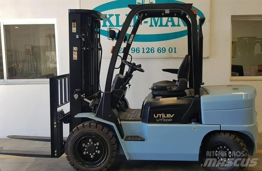 Utilev (5586) UT30P Dieseltrukit