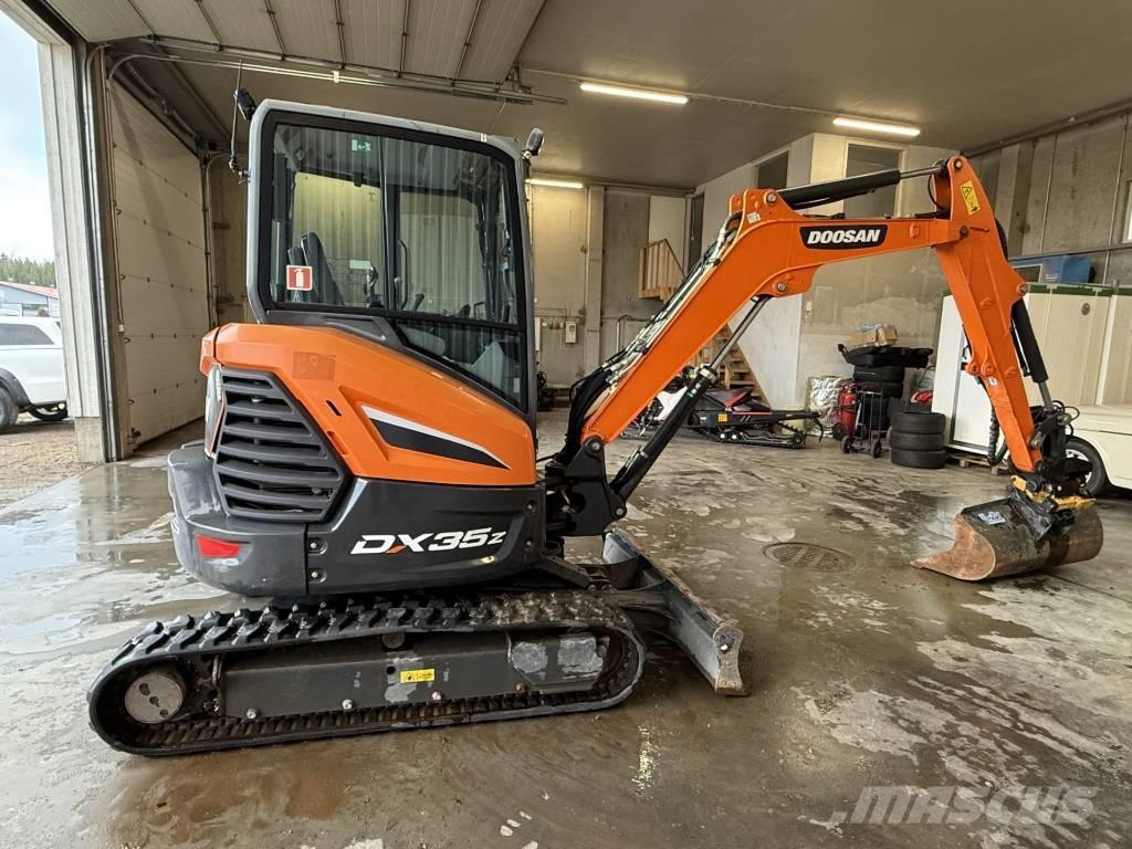 Develon DX 35 Z Minikaivukoneet < 7t