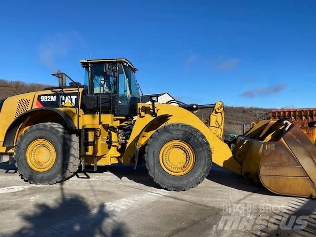 CAT 982 M Pyöräkuormaajat