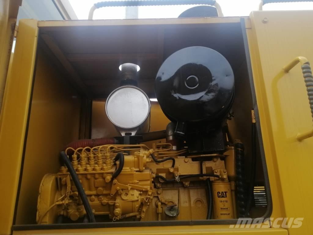 CAT 140 K Tiehöylät