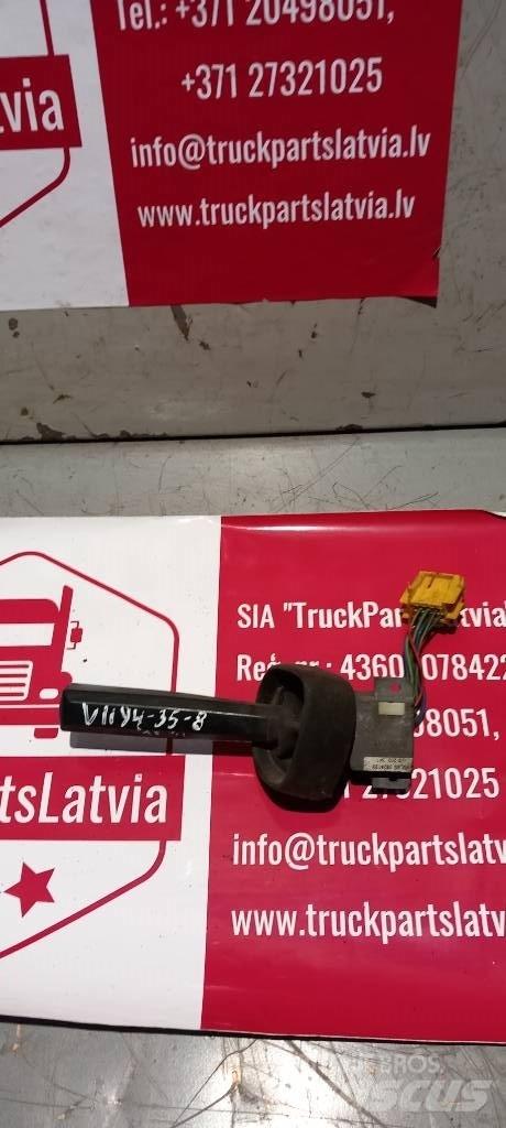 Volvo FH 12.   1624133 Ohjaamot ja sisustat