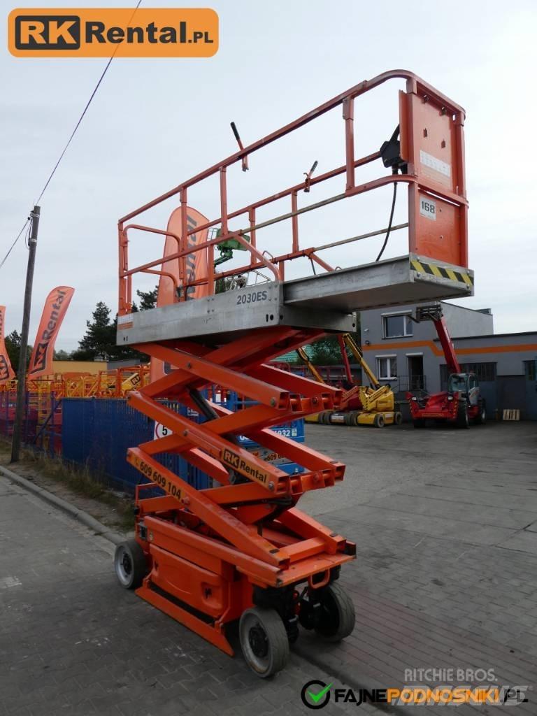 JLG 2030 ES Saksilavat