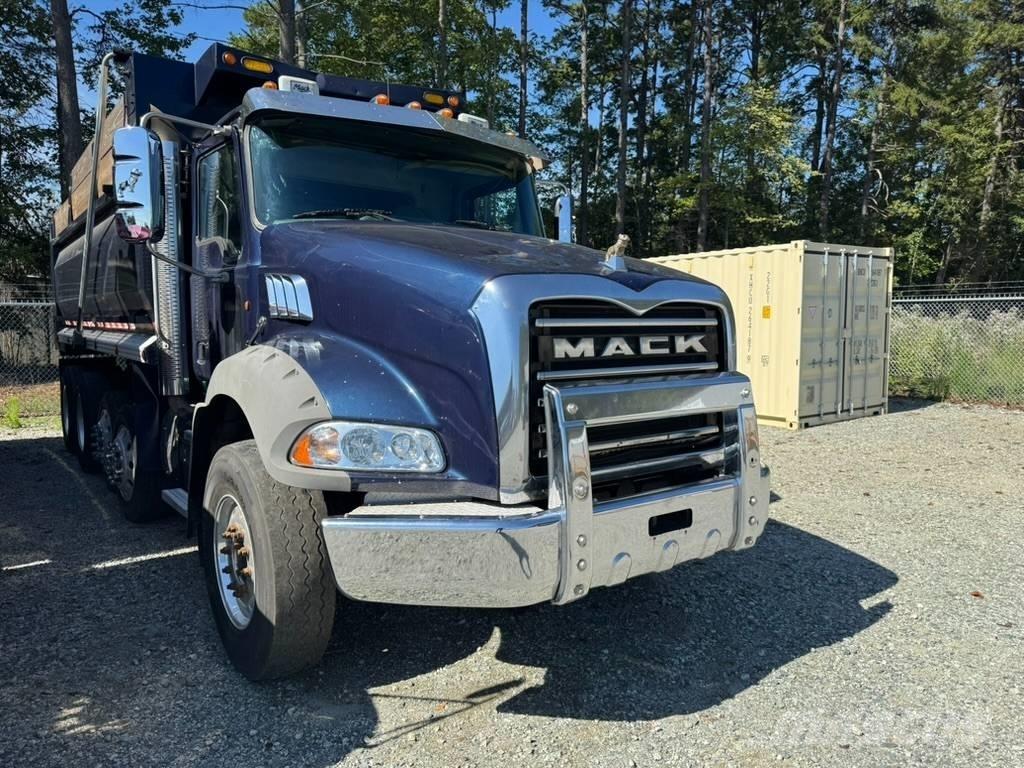 Mack GU813 Sora- ja kippiautot