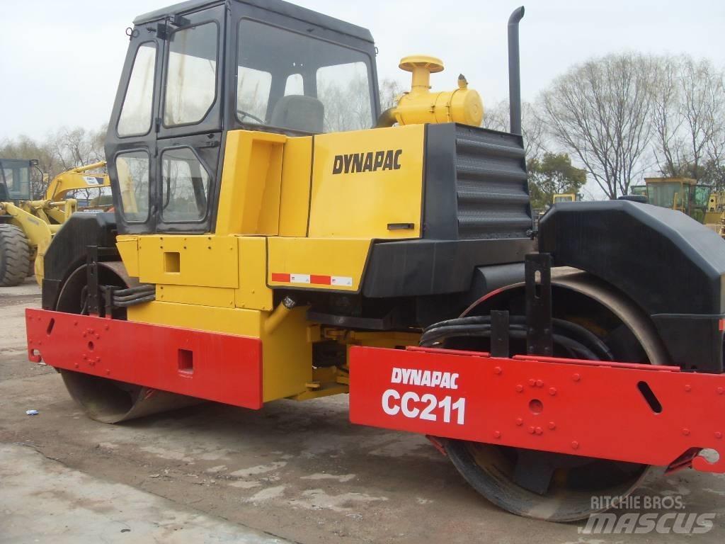 Dynapac CC 211 Tandemjyrät