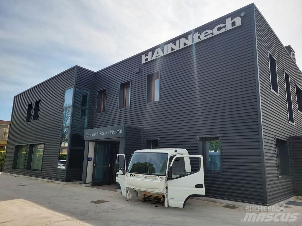 Mitsubishi Fuso "C" Ohjaamot ja sisustat