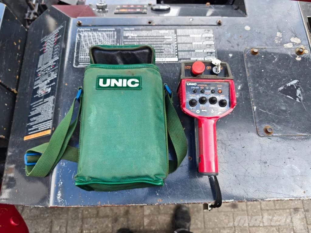 Unic URW 506 CDE Tela-alustaiset nosturit