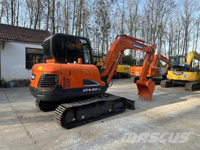 Doosan DX 60 Minikaivukoneet < 7t
