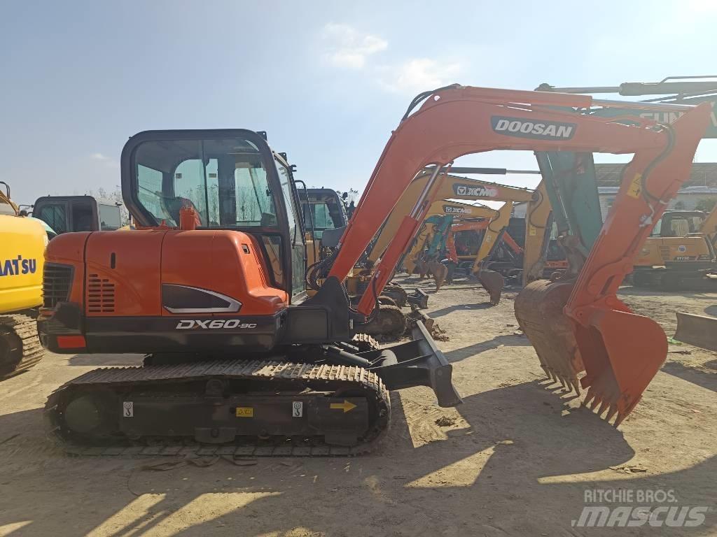 Doosan DX60-9C Telakaivukoneet