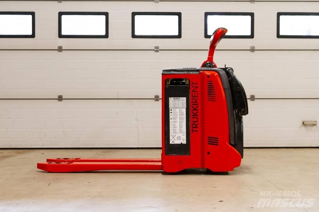 Linde T 20 Lavansiirtotrukit