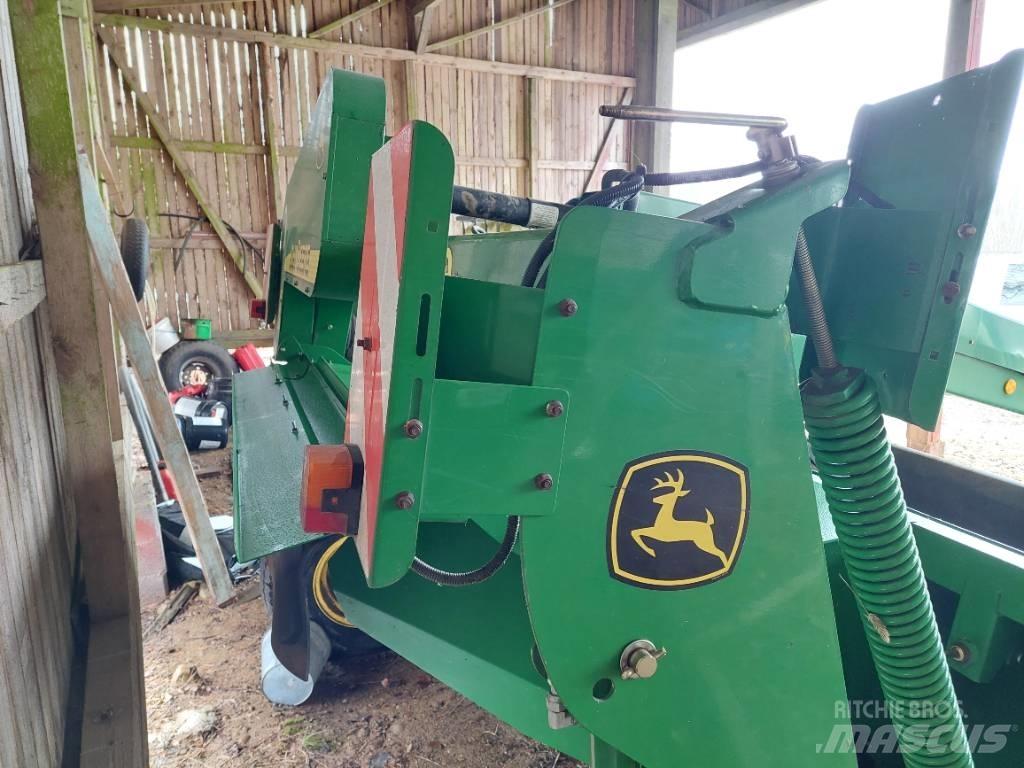 John Deere 730 Niittomurskaimet