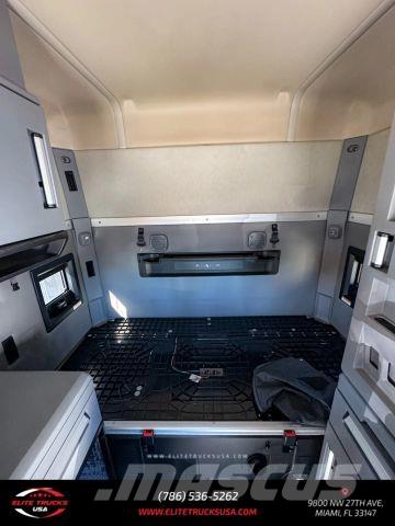 Mack Anthem Muut kuorma-autot