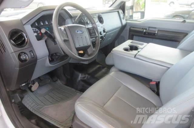 Ford F250 Hinausautot