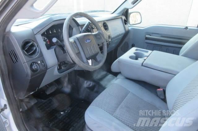 Ford F350 Hinausautot
