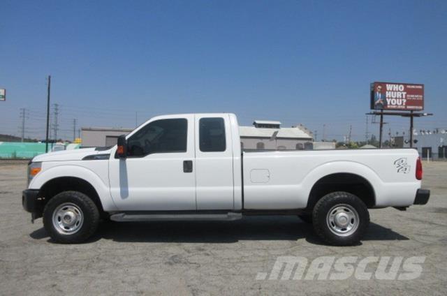 Ford F350 Hinausautot