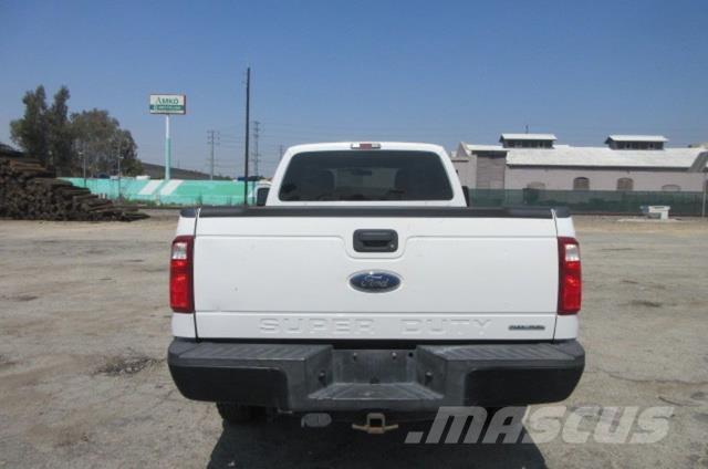 Ford F350 Hinausautot