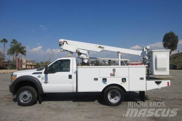 Ford F450 Nostolava-autot