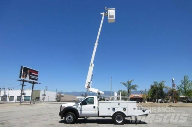 Ford F450 Nostolava-autot