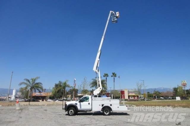 Ford F450 Nostolava-autot