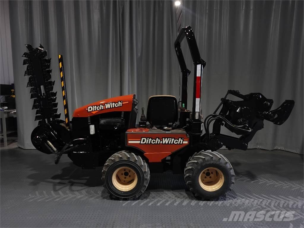 Ditch Witch 420SX Ketjukaivurit