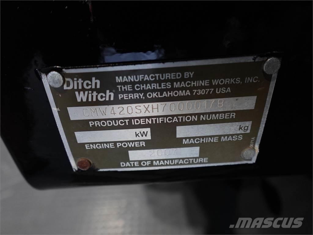 Ditch Witch 420SX Ketjukaivurit
