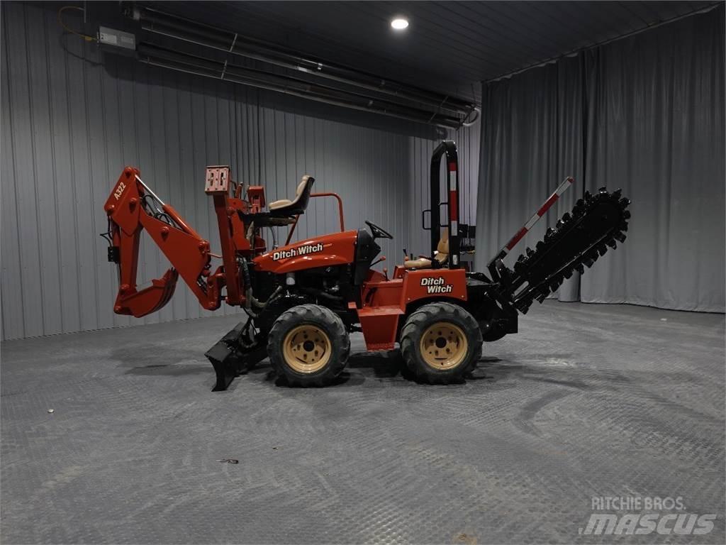 Ditch Witch RT36 Ketjukaivurit