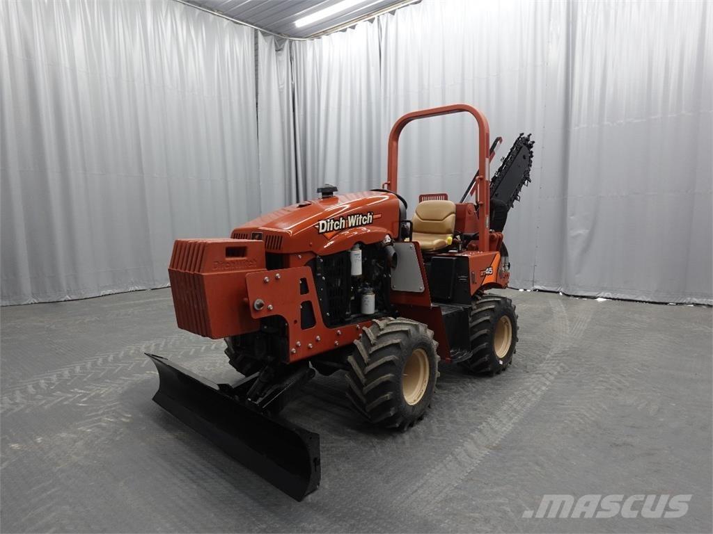 Ditch Witch rt45 Ketjukaivurit