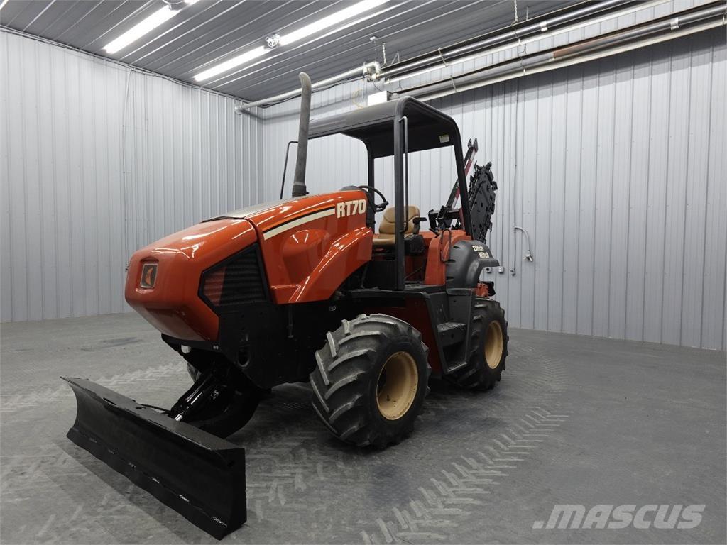 Ditch Witch RT70M Ketjukaivurit