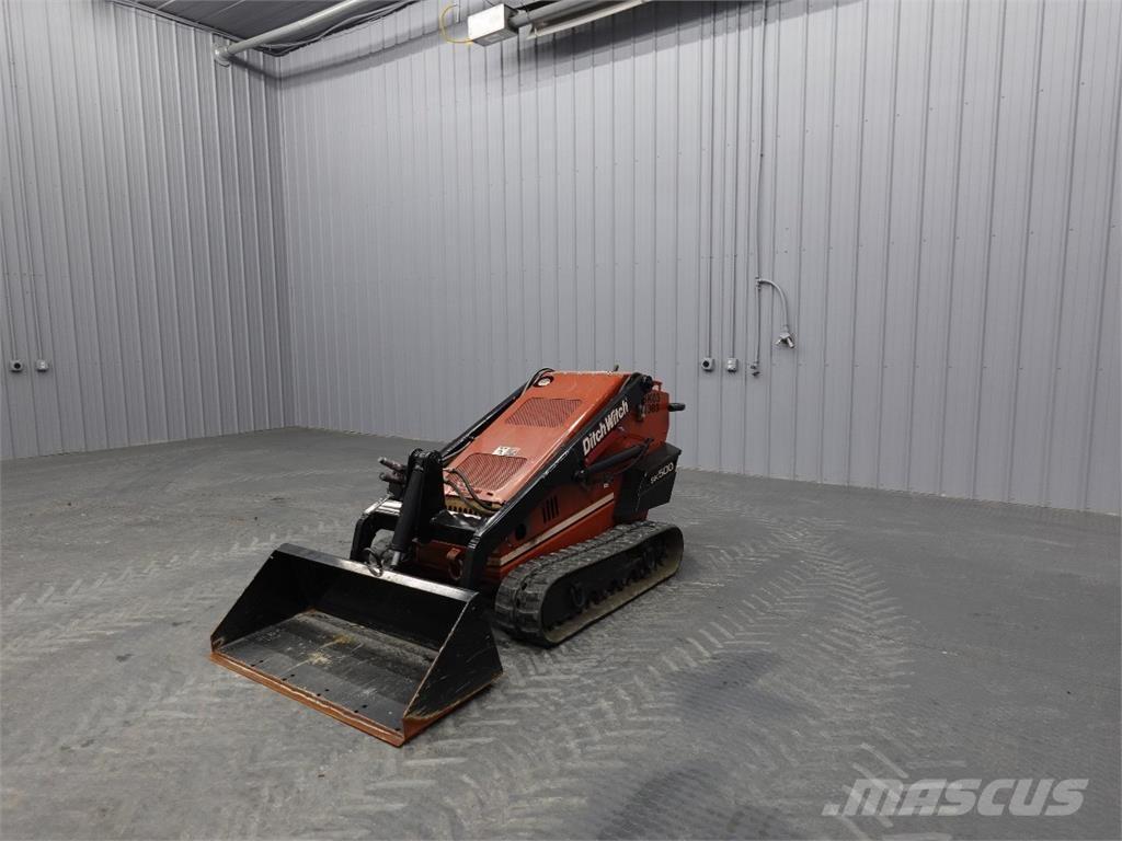 Ditch Witch SK500 Liukuohjatut kuormaajat