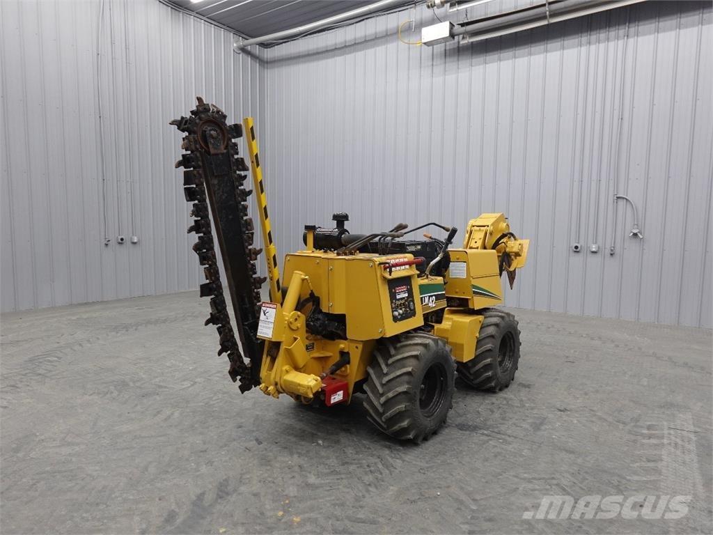 Vermeer LM42 Ketjukaivurit