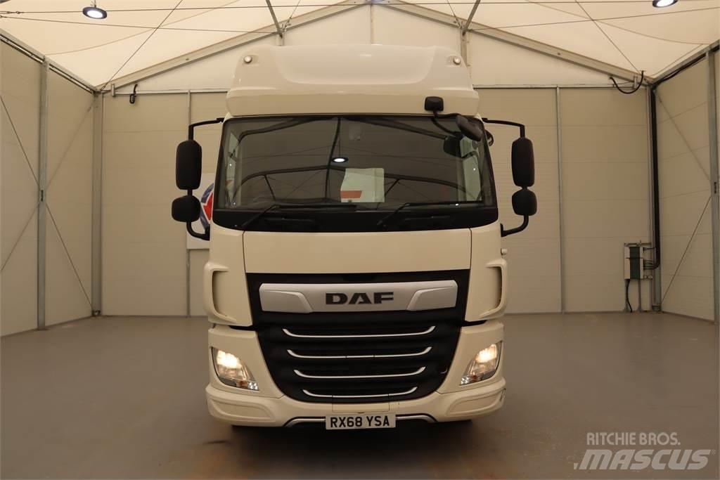 DAF CF450 Vetopöytäautot