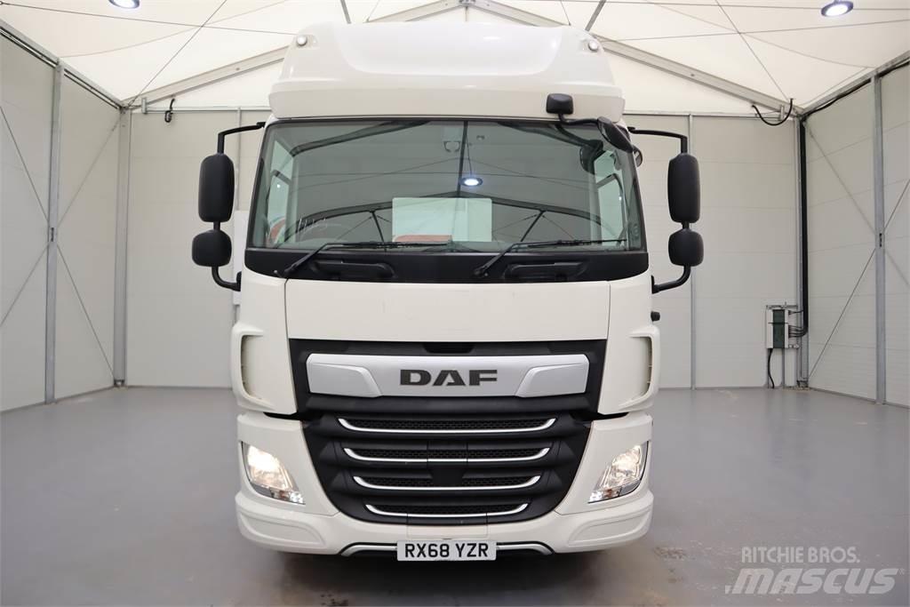 DAF CF450 Vetopöytäautot